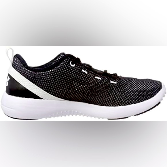 Under Armour UA Squad 2 Athletic Shoes White And Black Size Women’s 8.5 - Picture 1 of 12